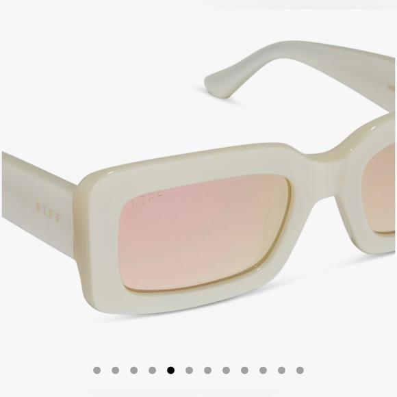 Indy Rectangle Sunglasses | Opaline & Taupe Mirror | DIFF Eyewear main image 5